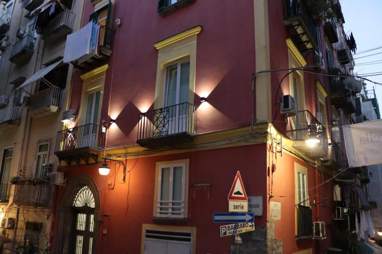 Barbaro Suite&Apartment Napoli Exterior foto